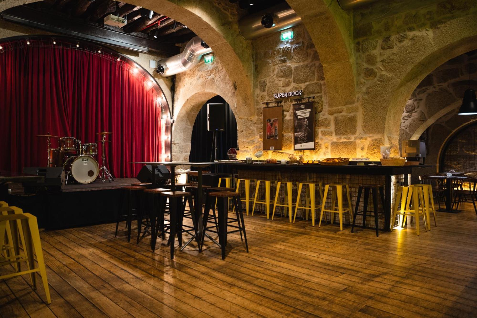 The House Ribeira Ostello *
